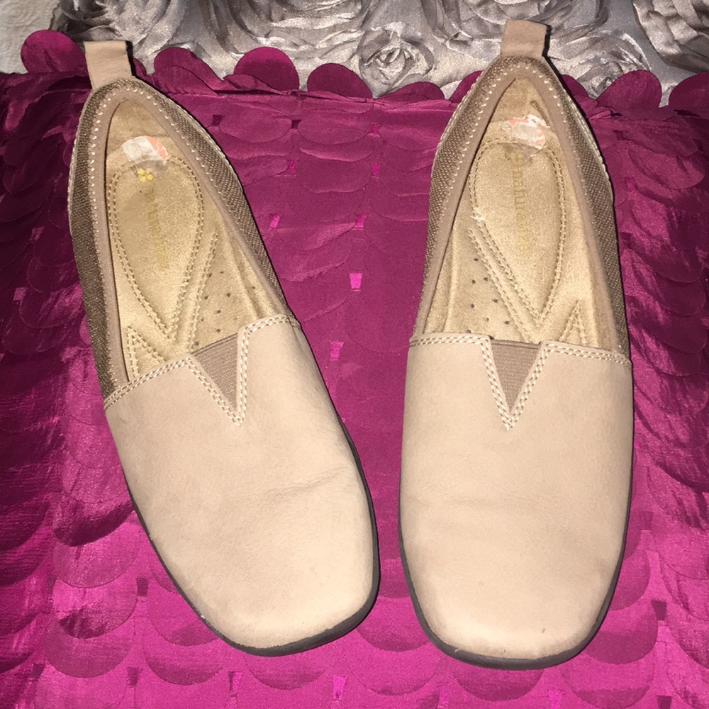 Naturalizer shoes